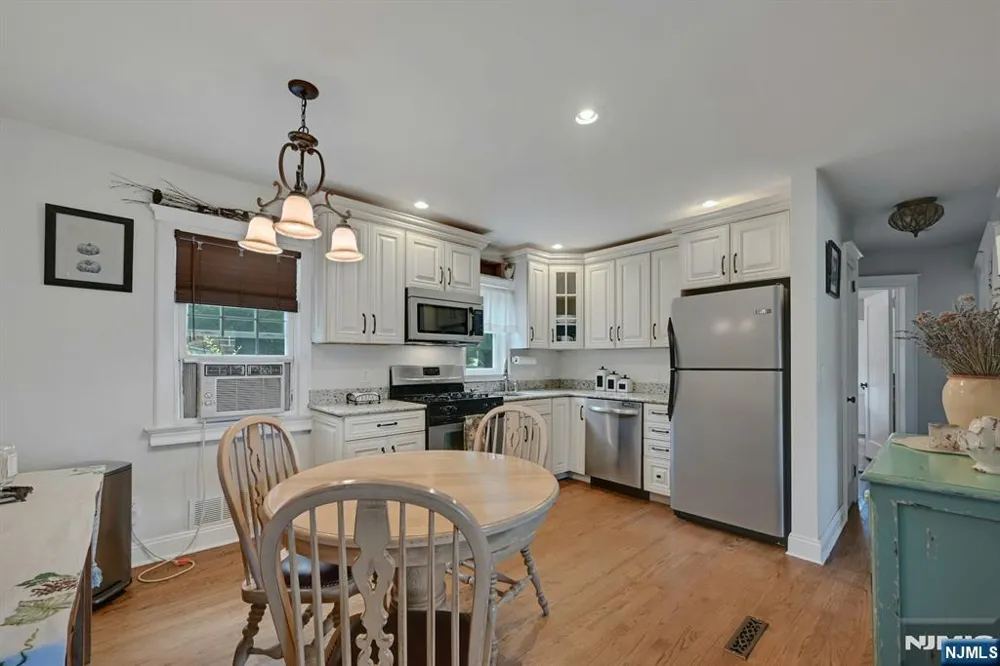 10 Knickerbocker Road Demarest, NJ 07627