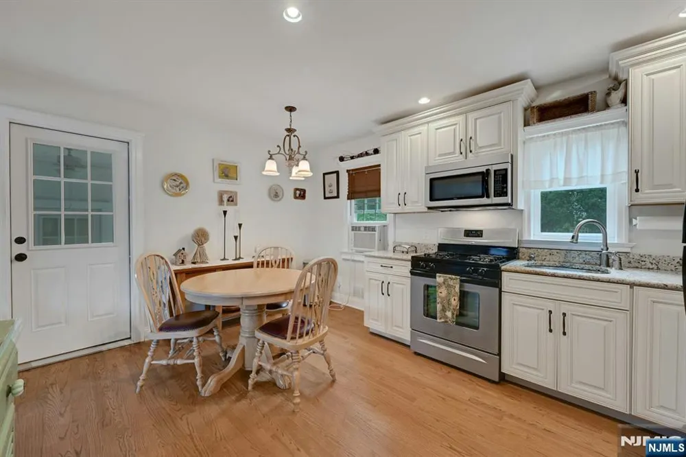 10 Knickerbocker Road Demarest, NJ 07627