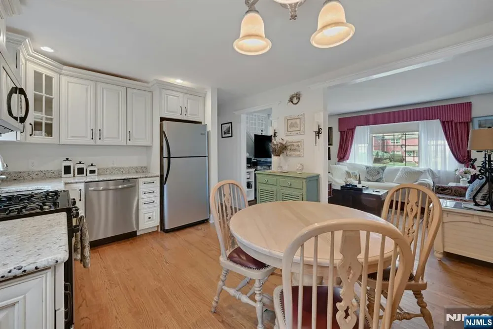 10 Knickerbocker Road Demarest, NJ 07627