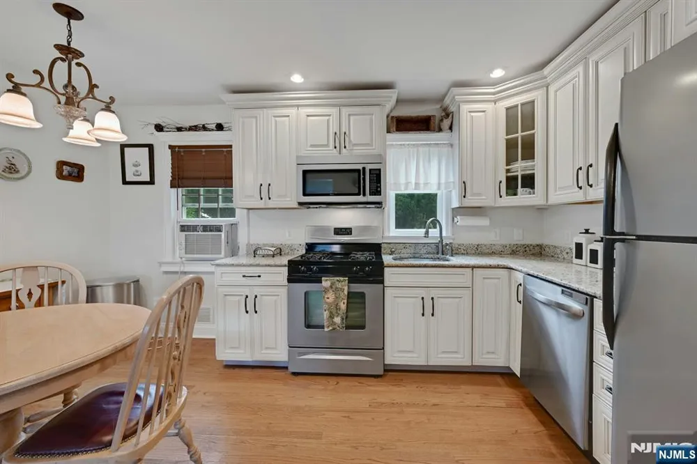 10 Knickerbocker Road Demarest, NJ 07627