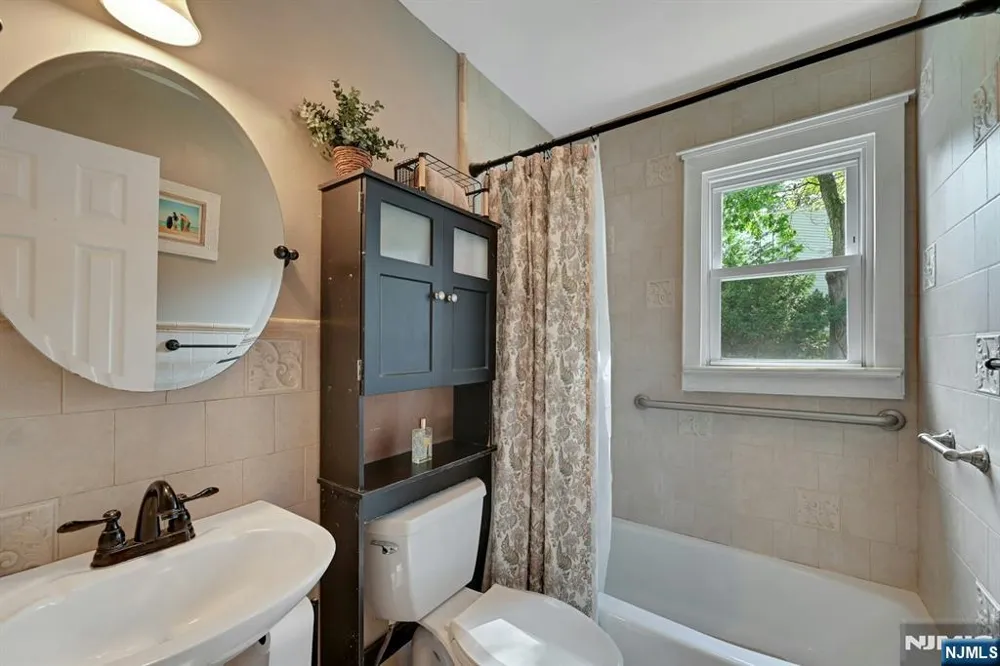 10 Knickerbocker Road Demarest, NJ 07627