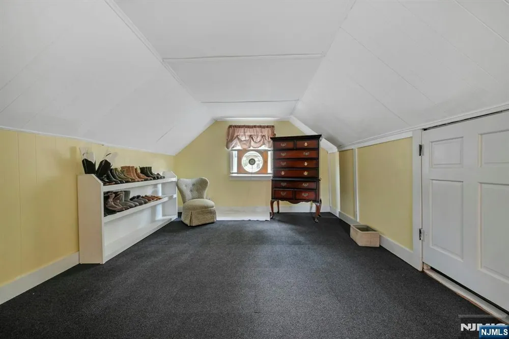 10 Knickerbocker Road Demarest, NJ 07627
