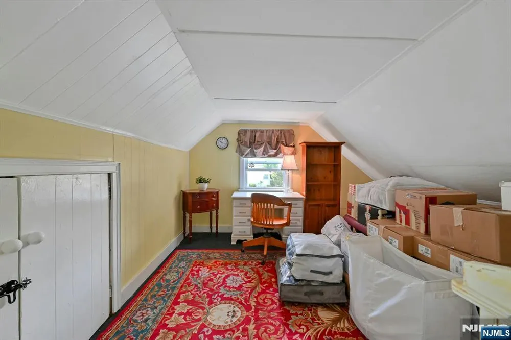 10 Knickerbocker Road Demarest, NJ 07627
