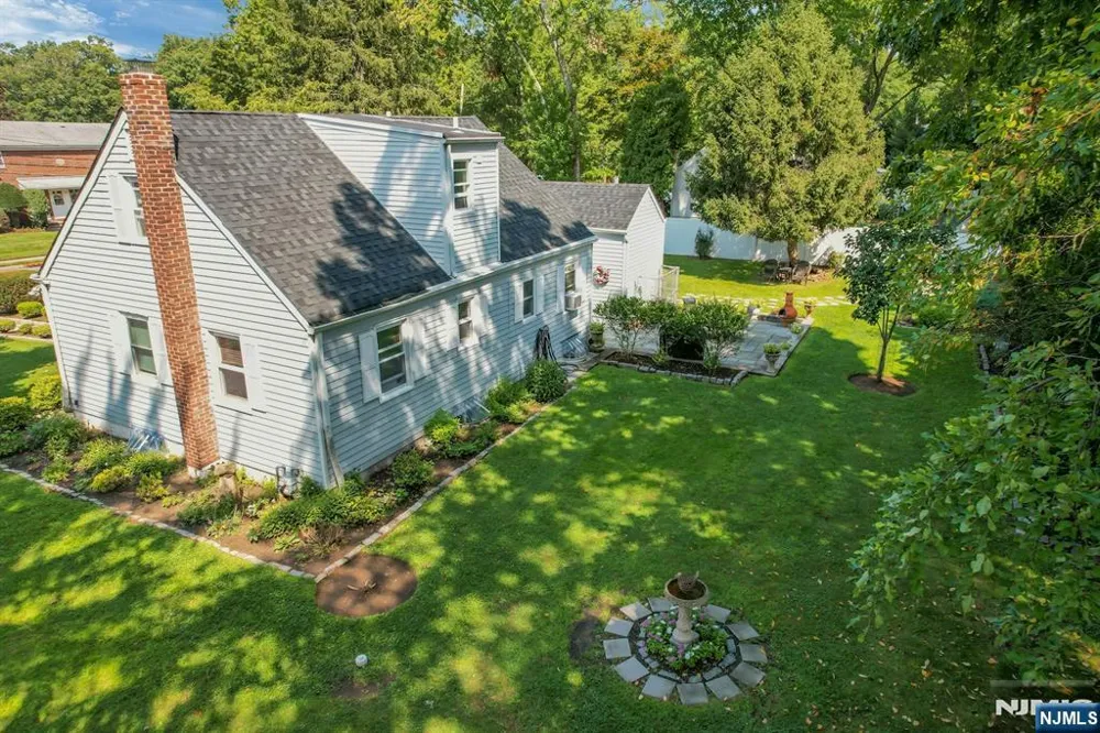 10 Knickerbocker Road Demarest, NJ 07627