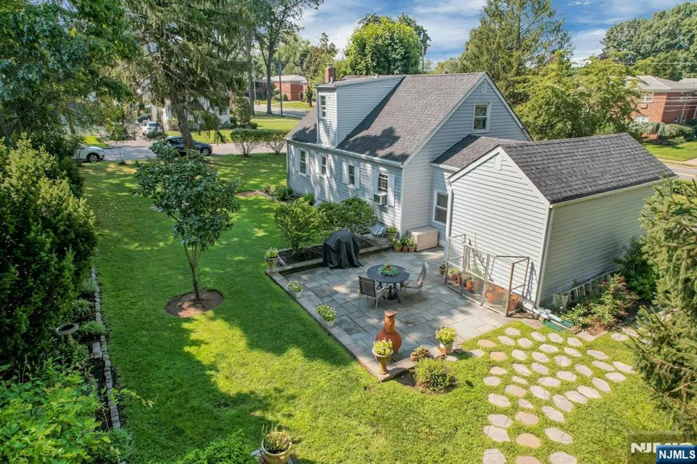 10 Knickerbocker Road Demarest, NJ 07627