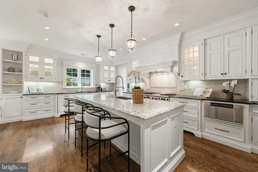 1726 HOBAN ROAD NW Washington, DC 20007
