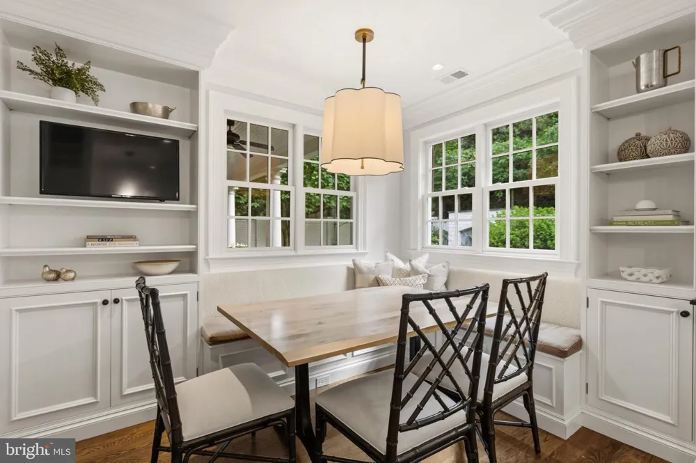1726 HOBAN ROAD NW Washington, DC 20007