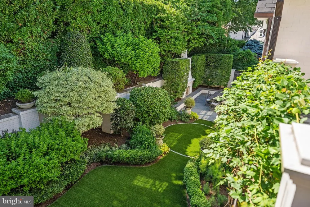 1726 HOBAN ROAD NW Washington, DC 20007