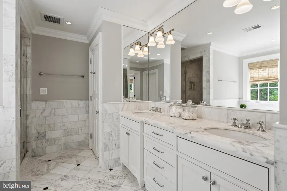 1726 HOBAN ROAD NW Washington, DC 20007