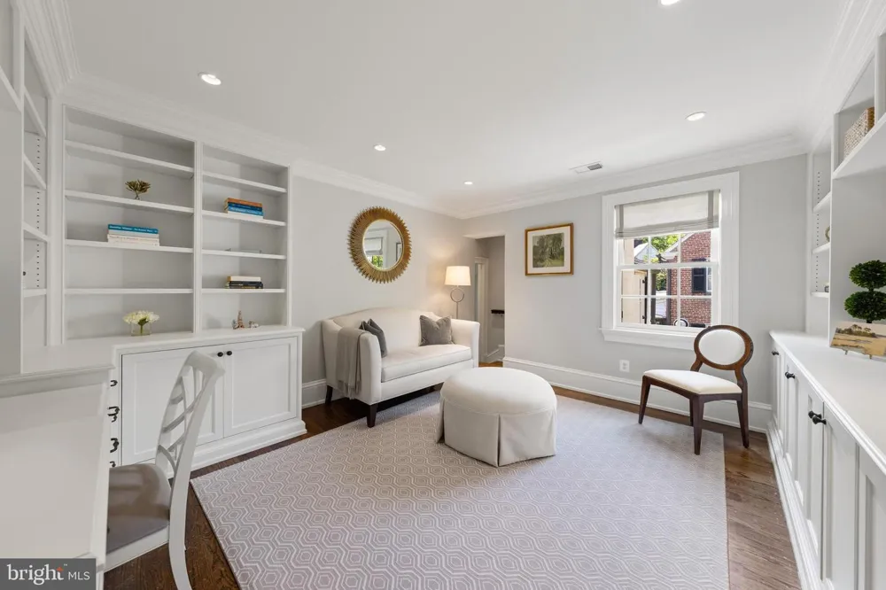 1726 HOBAN ROAD NW Washington, DC 20007
