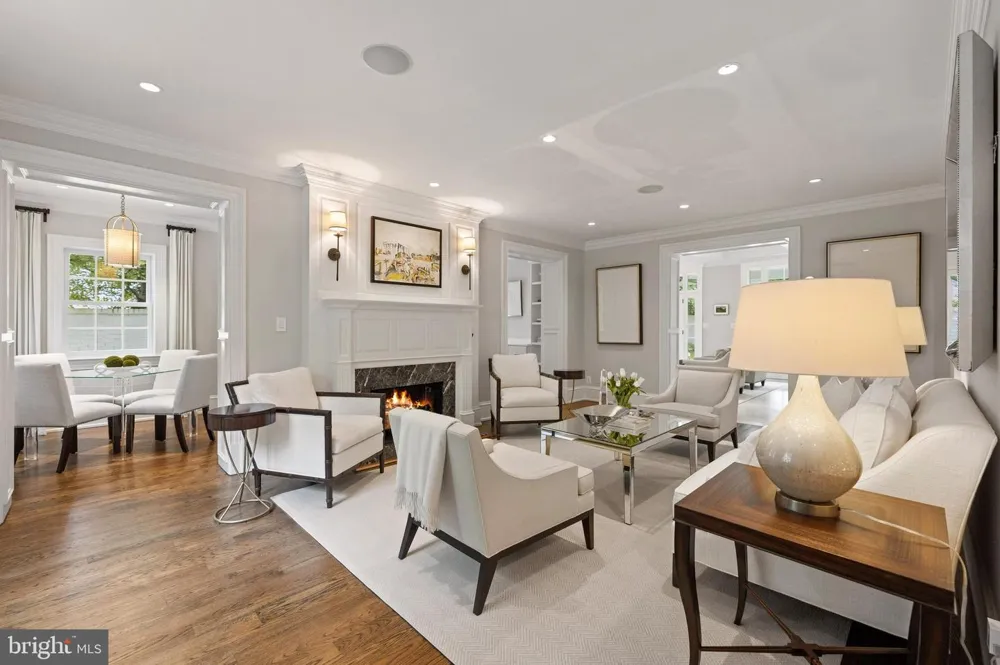 1726 HOBAN ROAD NW Washington, DC 20007