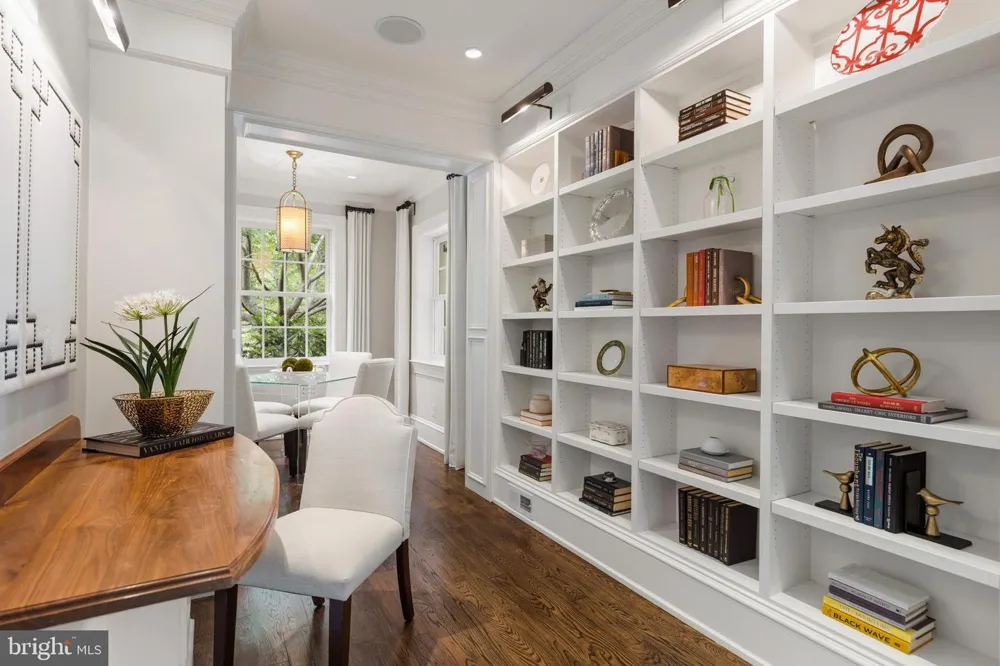 1726 HOBAN ROAD NW Washington, DC 20007