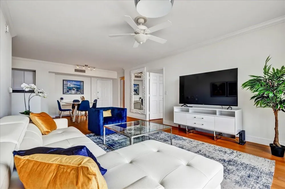 651 OKEECHOBEE BOULEVARD #801 West Palm Beach, FL 33401