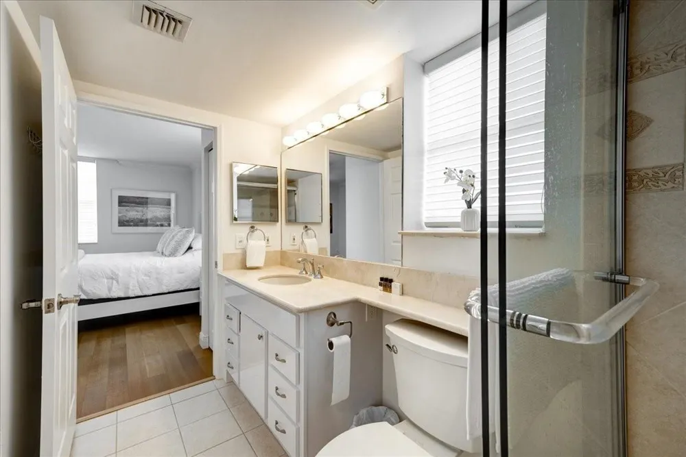 651 OKEECHOBEE BOULEVARD #801 West Palm Beach, FL 33401