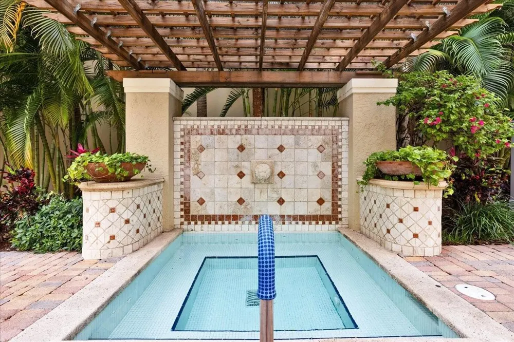 651 OKEECHOBEE BOULEVARD #801 West Palm Beach, FL 33401