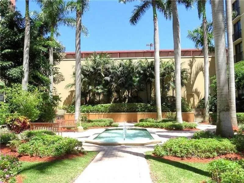 651 OKEECHOBEE BOULEVARD #801 West Palm Beach, FL 33401