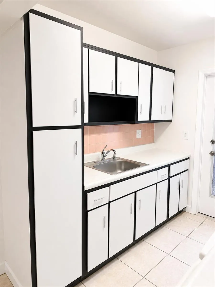2004 S WILEY STREET Hollywood, FL 33020