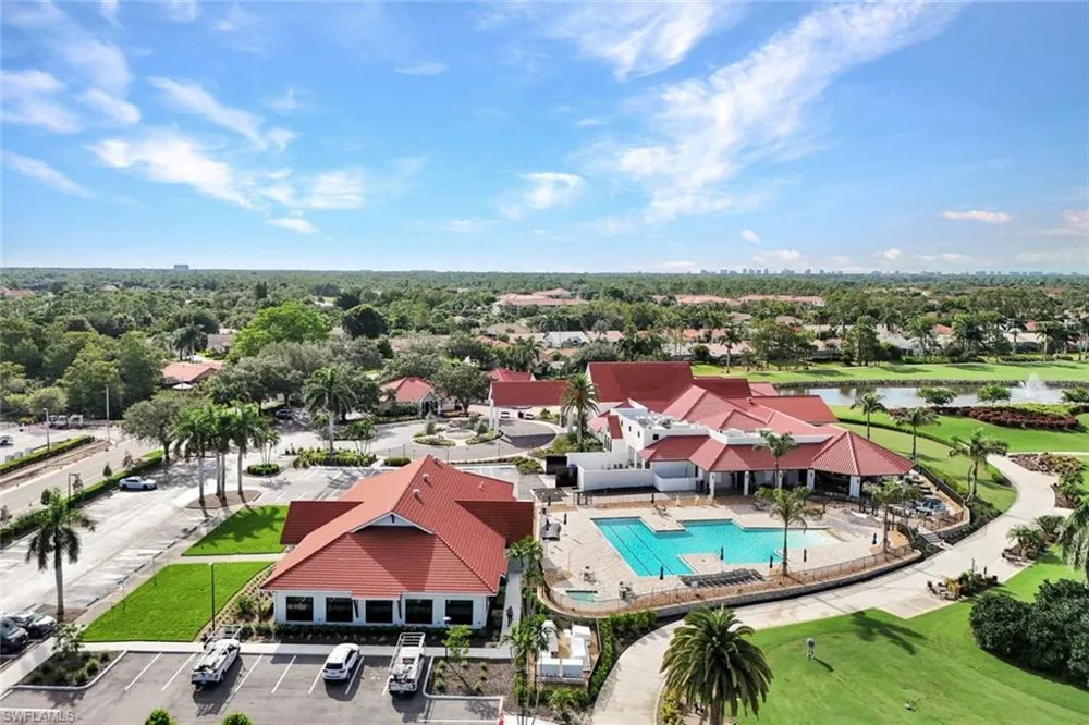 7360 Glenmoor Lane #4301 Naples, FL 34104