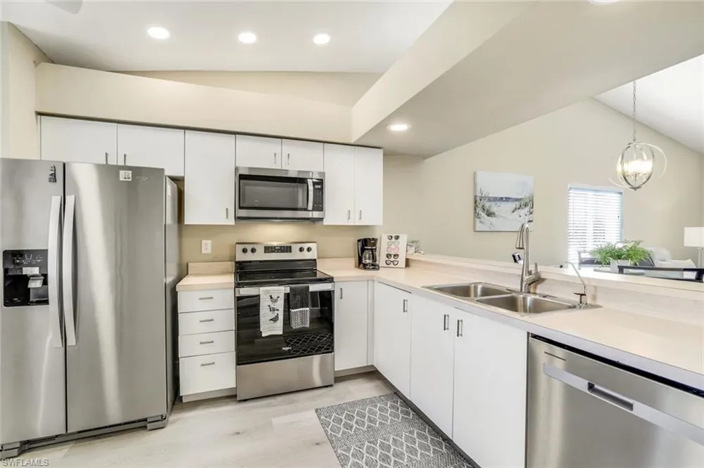 7360 Glenmoor Lane #4301 Naples, FL 34104
