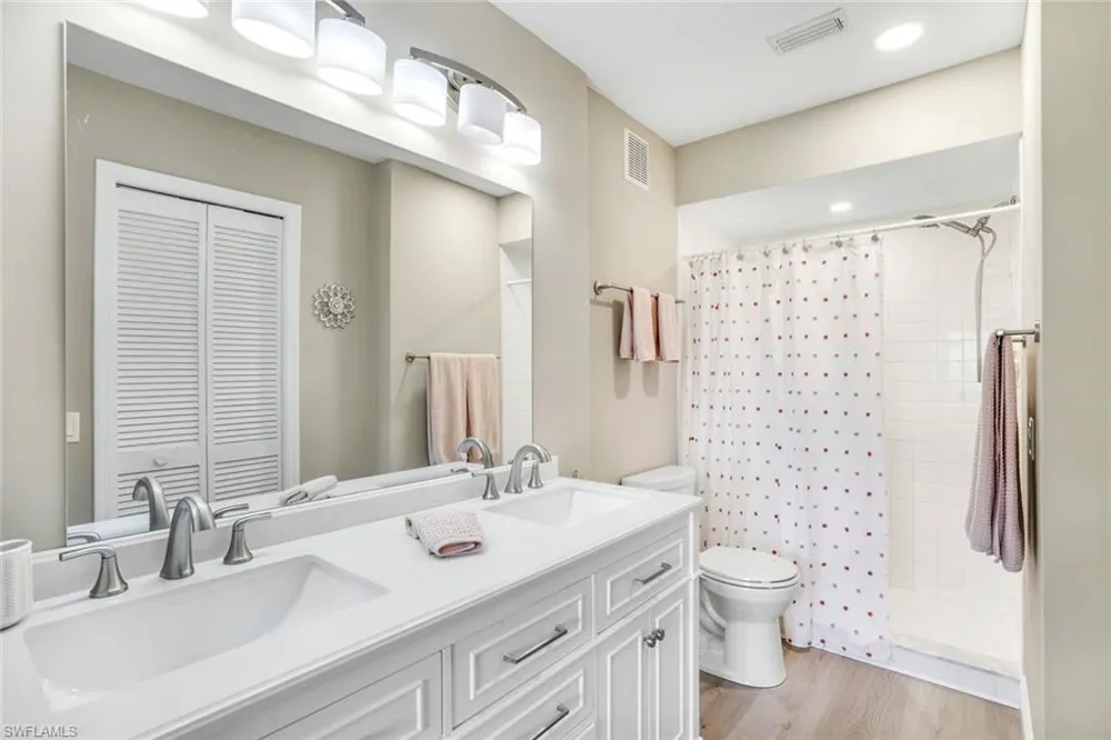 7360 Glenmoor Lane #4301 Naples, FL 34104