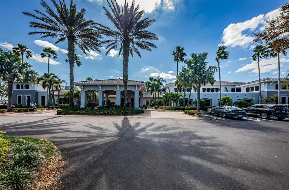 1910 SIFIELD GREENS WAY #52 Sun City Center, FL 33573