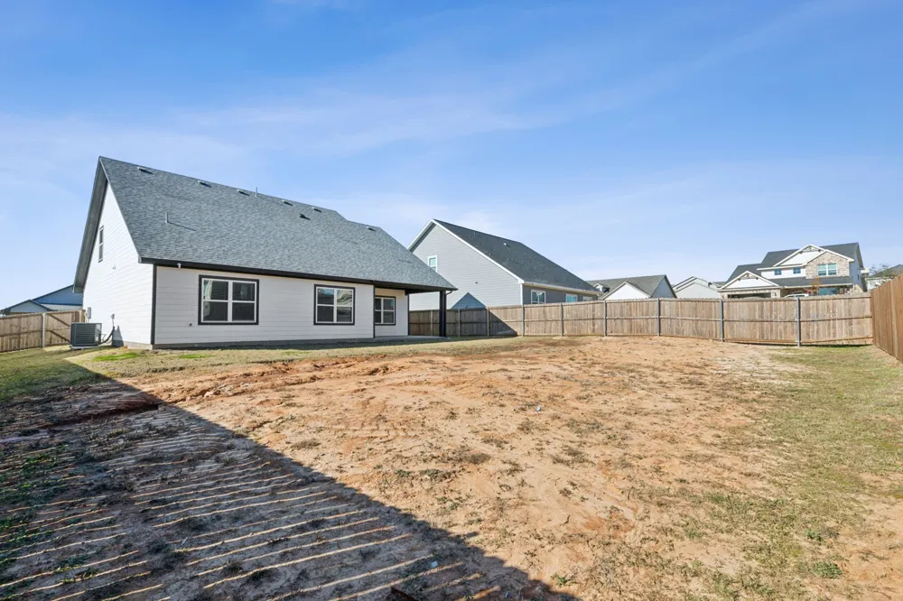 712 Taliaferro Springtown, TX 76082