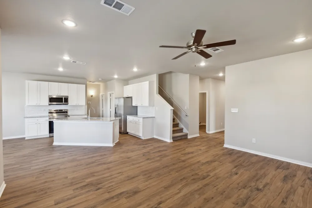 712 Taliaferro Springtown, TX 76082