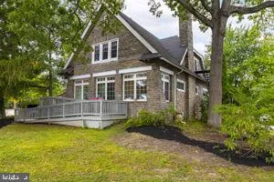 1564 EDGE HILL ROAD