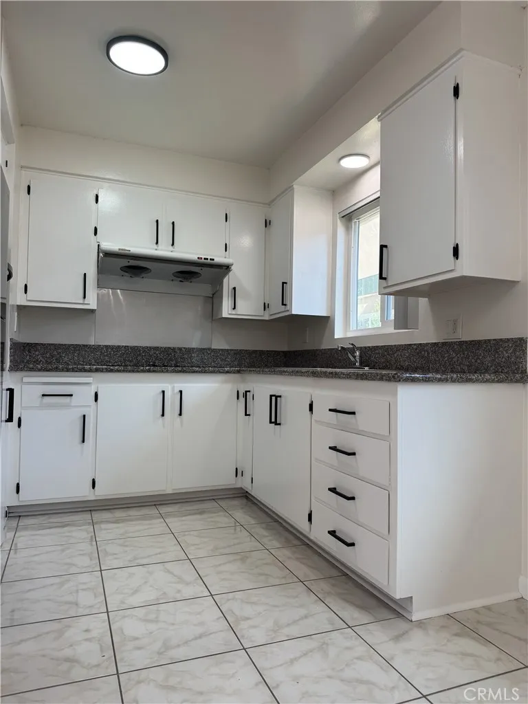 21023 Donora Avenue #B Torrance, CA 90503