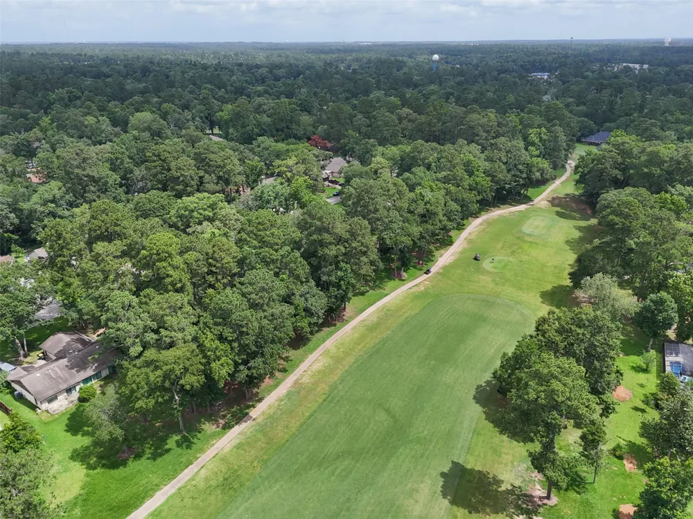 25 Shady Oak Lane Conroe, TX 77304