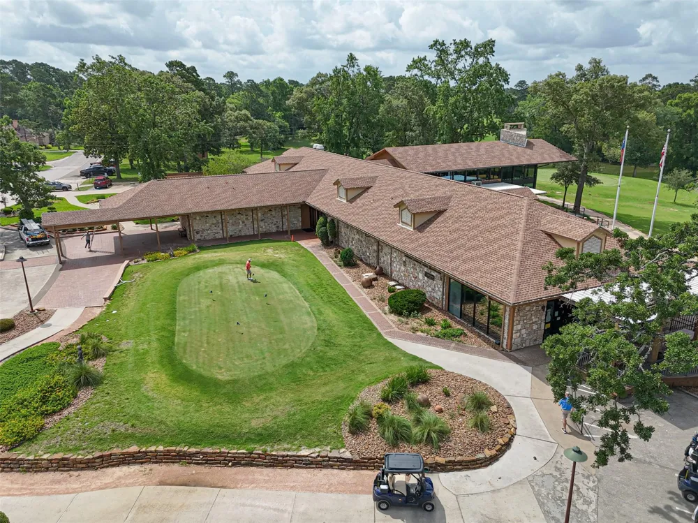 25 Shady Oak Lane Conroe, TX 77304