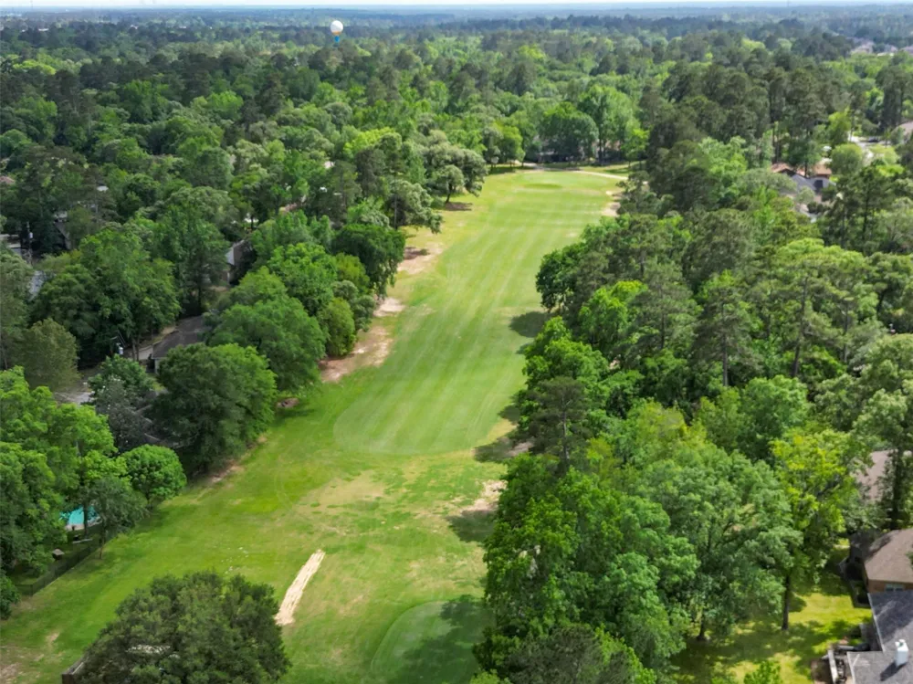 25 Shady Oak Lane Conroe, TX 77304