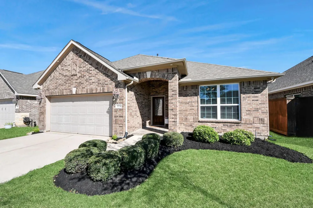 30114 Cascading Brook Way Brookshire, TX 77423