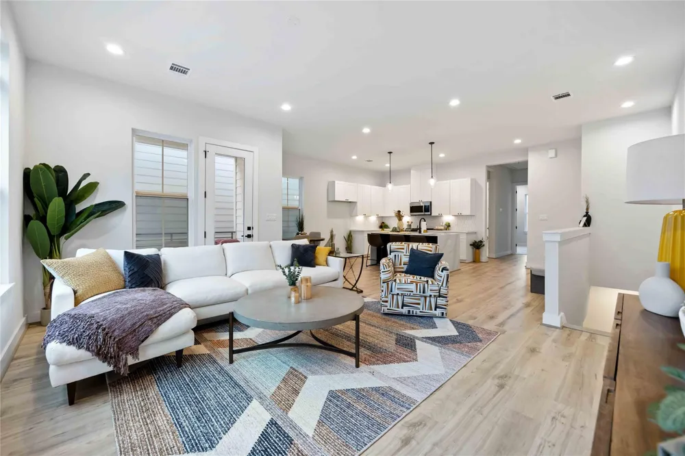 6109 De Campo Street Houston, TX 77091