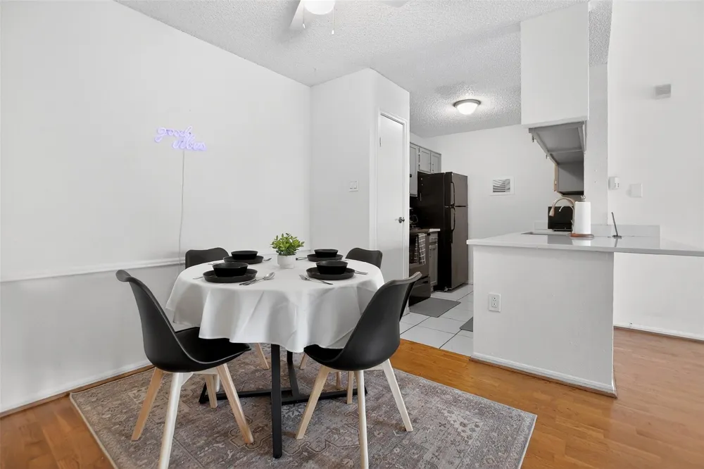 3770 Lovers Wood Lane #610 Houston, TX 77014