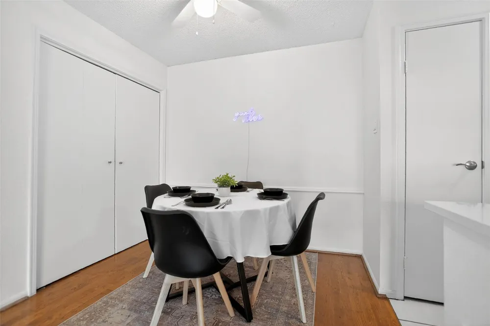 3770 Lovers Wood Lane #610 Houston, TX 77014