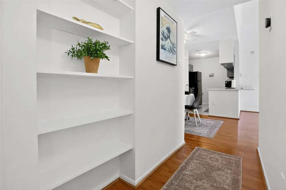 3770 Lovers Wood Lane #610 Houston, TX 77014