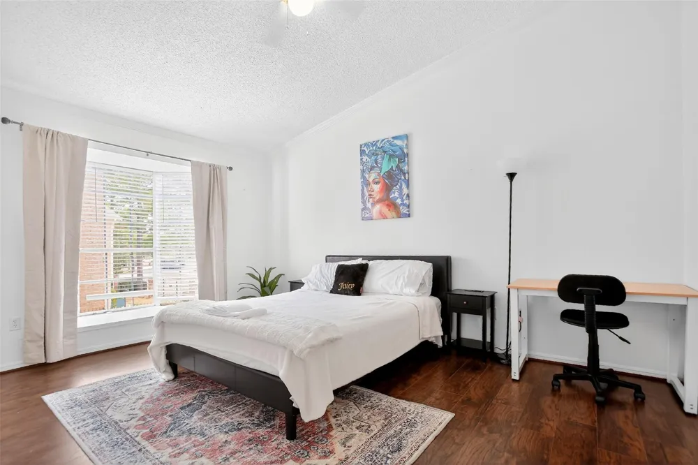 3770 Lovers Wood Lane #610 Houston, TX 77014