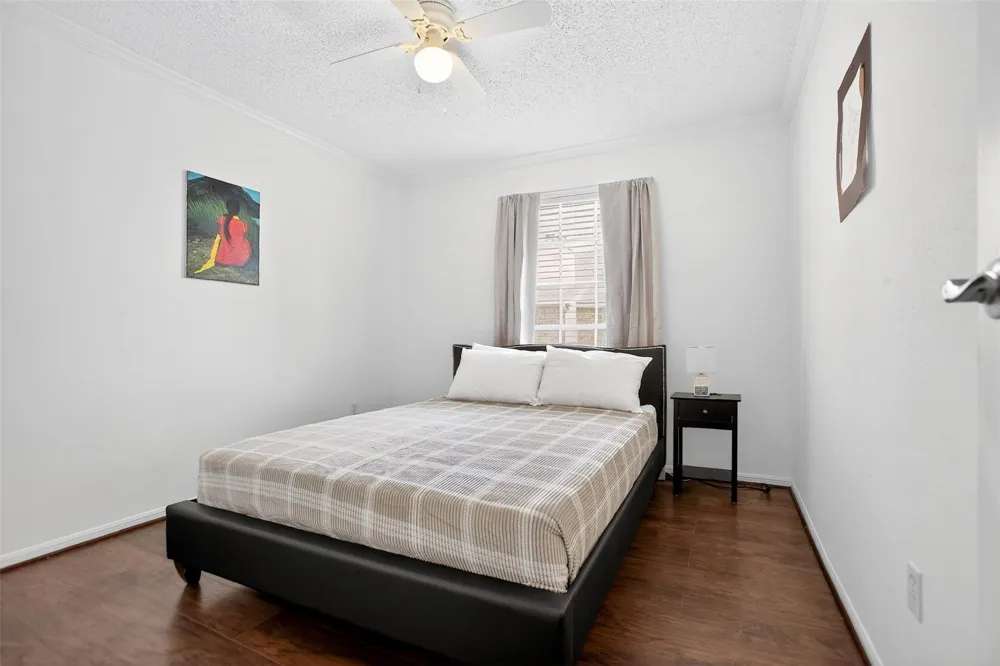 3770 Lovers Wood Lane #610 Houston, TX 77014
