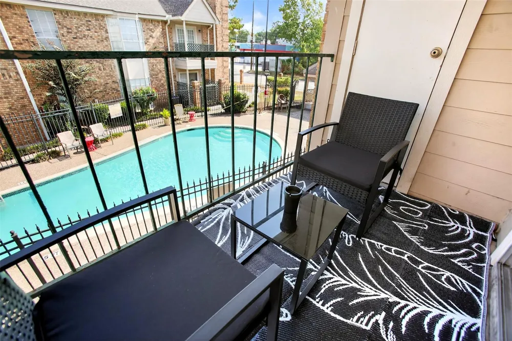 3770 Lovers Wood Lane #610 Houston, TX 77014