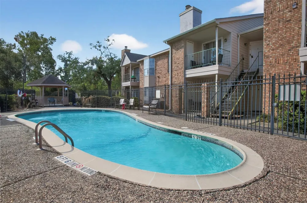 3770 Lovers Wood Lane #610 Houston, TX 77014