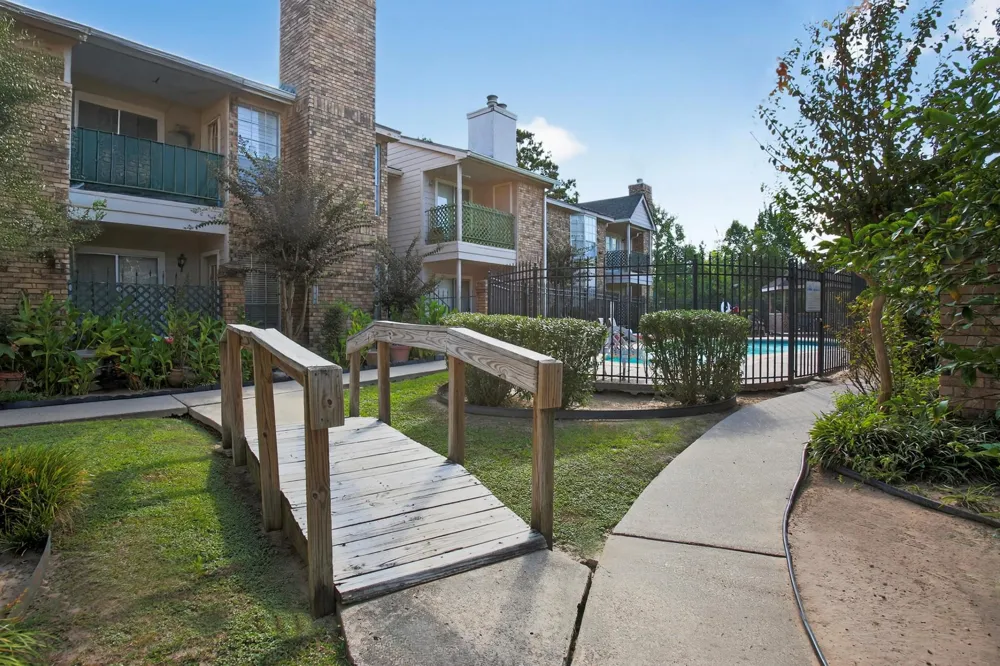 3770 Lovers Wood Lane #610 Houston, TX 77014