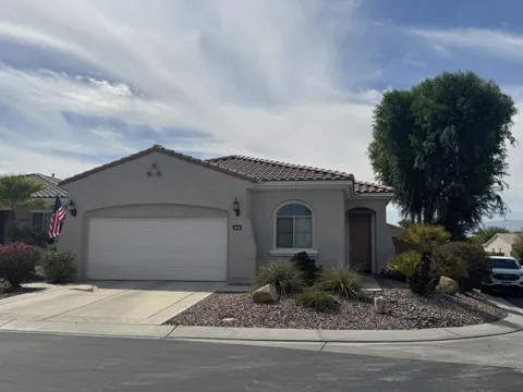 81893 Avenida Alcalde