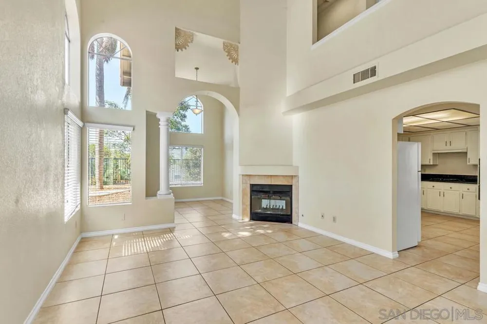 1861 Avenida Segovia Oceanside, CA 92056