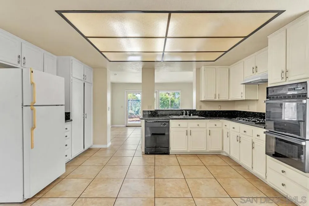 1861 Avenida Segovia Oceanside, CA 92056
