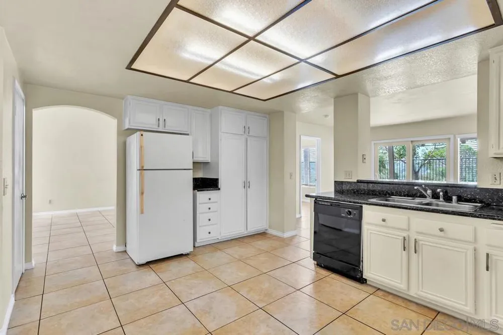 1861 Avenida Segovia Oceanside, CA 92056