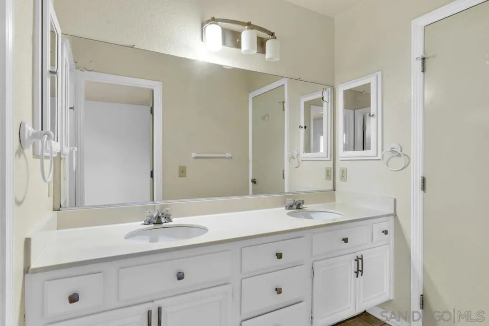 1861 Avenida Segovia Oceanside, CA 92056