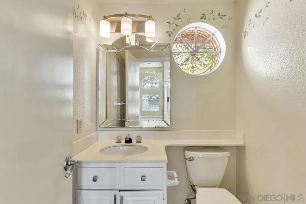 1861 Avenida Segovia Oceanside, CA 92056