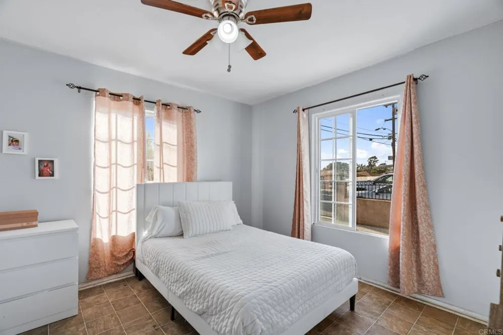 140 Palm Ave National City, CA 91950
