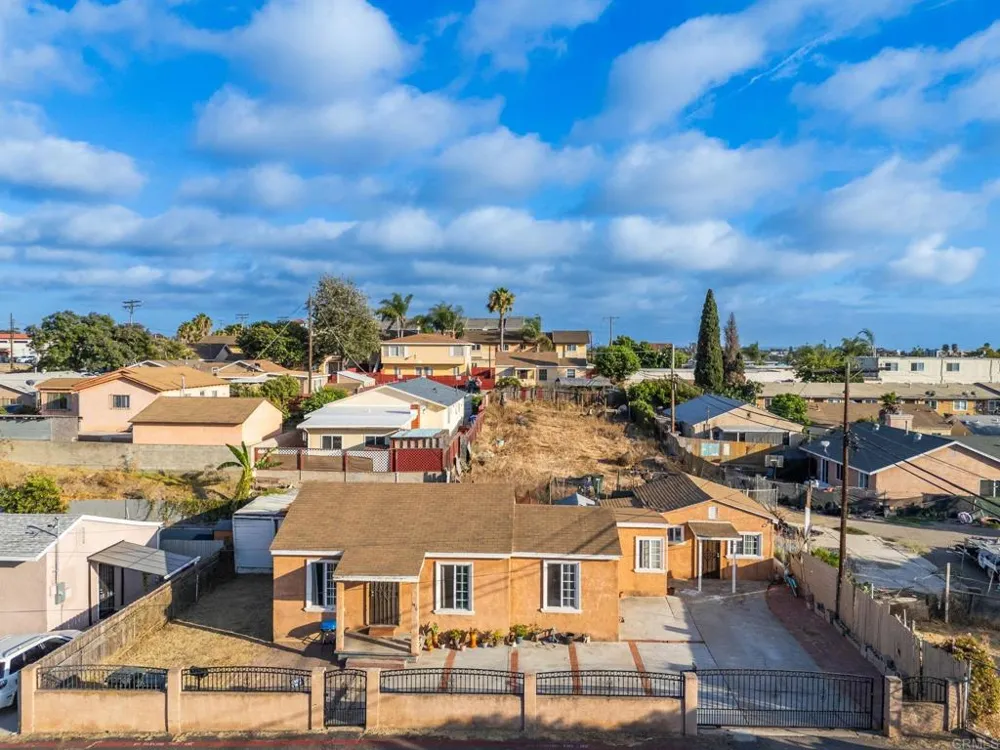 140 Palm Ave National City, CA 91950